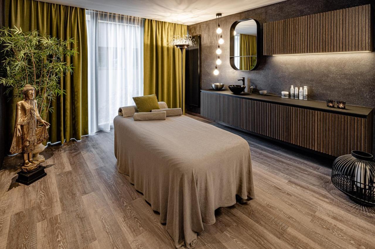 Alpine Luxury Spa Resort Schwarzenstein Lutago Esterno foto