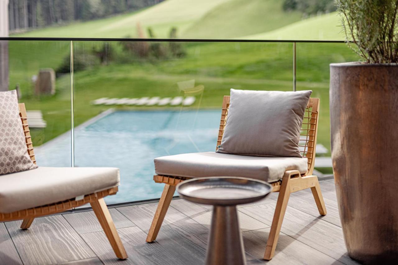 Alpine Luxury Spa Resort Schwarzenstein Lutago Esterno foto