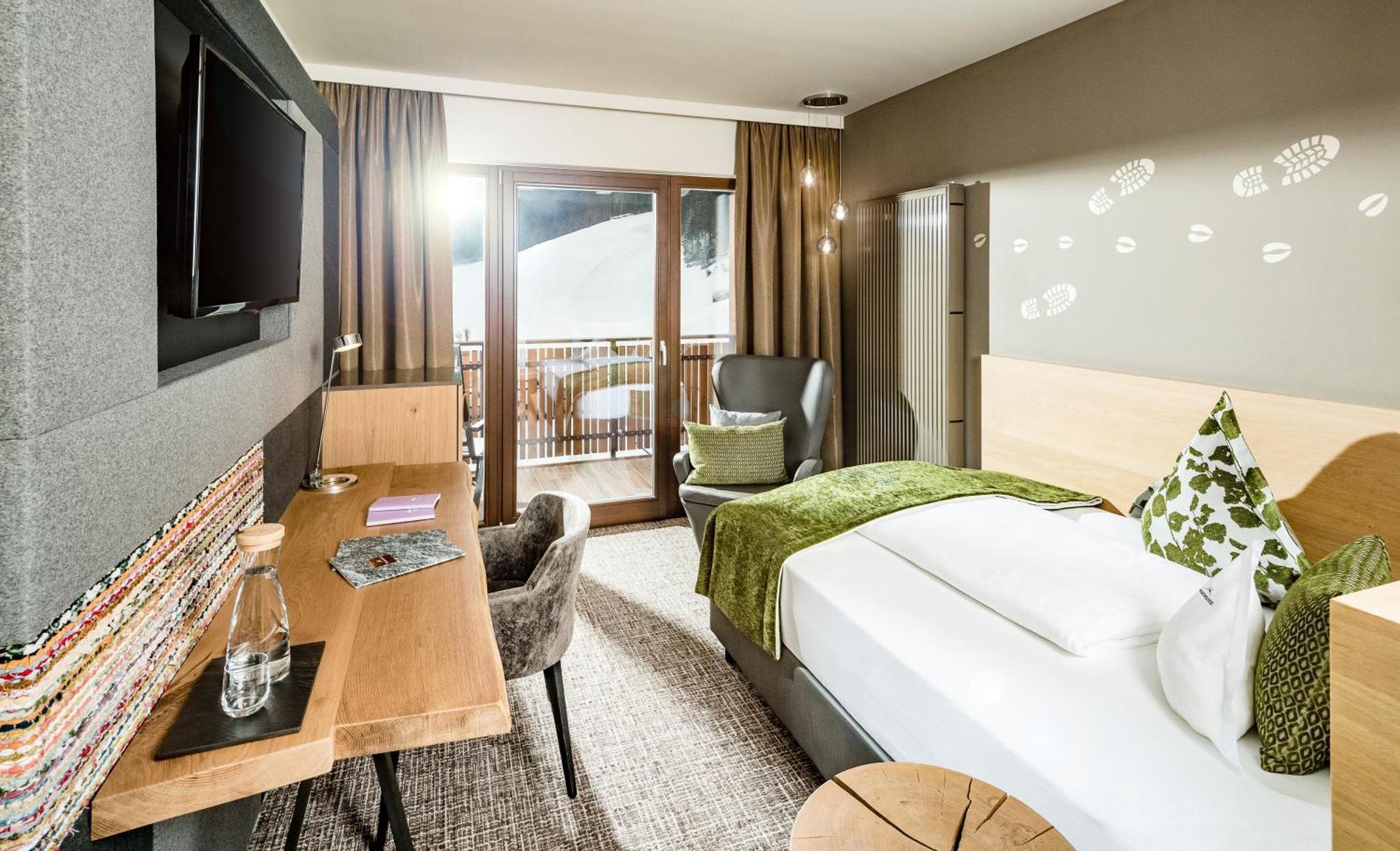 Alpine Luxury Spa Resort Schwarzenstein Lutago Esterno foto