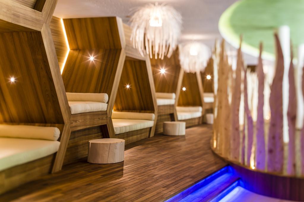 Alpine Luxury Spa Resort Schwarzenstein Lutago Esterno foto