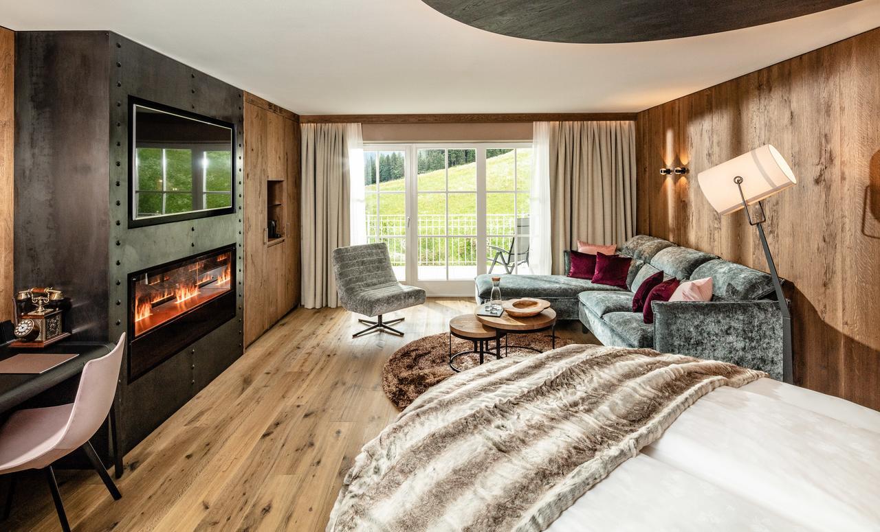 Alpine Luxury Spa Resort Schwarzenstein Lutago Esterno foto